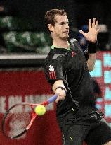 Murray advances to 2nd round at Japan Open