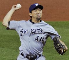 Brewers' Saito vs Cards in NLCS