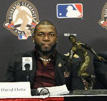 Red Sox's Ortiz receives 2011 Clemente Award