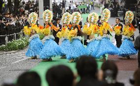 Hula dancers at opening of Tokyo film festival