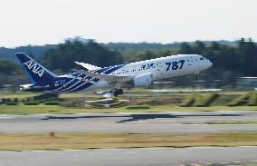 Boeing 787 departs on 1st commercial flight