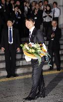 Osaka Gov. Hashimoto resigns
