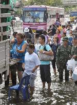 Flooding continues to spread in Bangkok