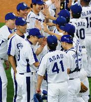 Dragons advance to 2nd straight Japan Series