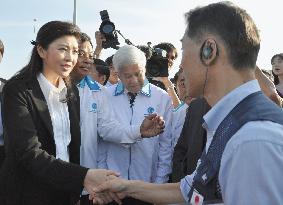 Thai PM Yingluck thanks Japan's support