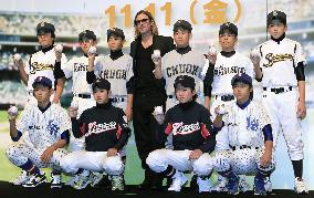 Brad Pitt meets boys from Miyagi Pref.