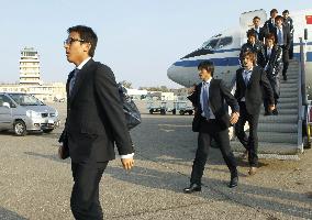 Japan national team arrives in Pyongyang
