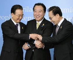 Japan, China, S. Korea leaders