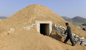 Okto-ri tomb in Nampho, N. Korea