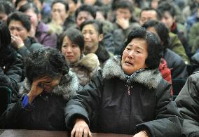 Citizens in Pyongyang react to Kim's death