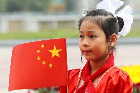 Wrongly designed Chinese flag in Vietnam