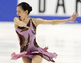 Murakami takes lead after SP at nationals