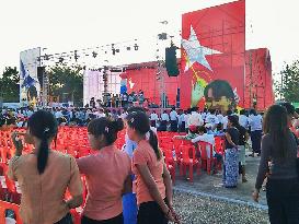 Fundraising concert for minority education by Suu Kyi's NLD