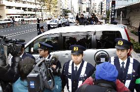 Ex-AUM cult member Hirata taken to public prosecutors