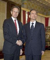 Geithner meets Chinese premier Wen