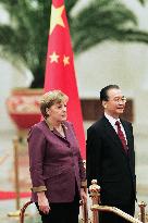 Wen, Merkel meet