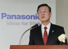 Panasonic to log record 780 bil. yen net loss