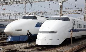 Retiring shinkansen trains