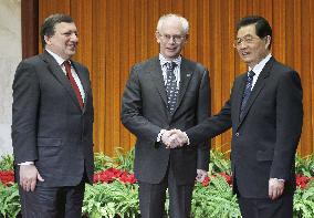 Chinese President Hu meets European leaders