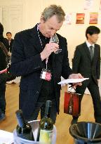Yamanashi wine gains high acclaim from Paris sommeliers
