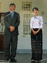 ASEAN's Surin, Suu Kyi