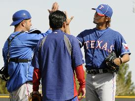 Darvish in spring camp