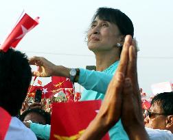Suu Kyi in Naypyidaw