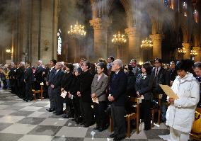 Memorial service in Paris for tsunami victims
