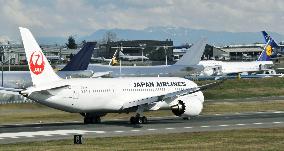 JAL's Dreamliner jet takes off to Japan