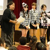 AKB48 members visit U.S. elementary school
