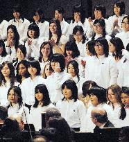 Choir from tsunami-hit area sings in NY