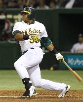 A's beat Mariners