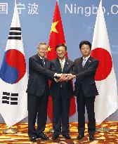 Japan, China, S. Korea foreign ministers