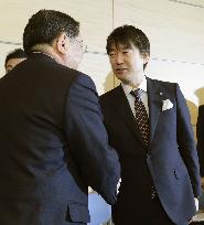 Osaka Mayor conveys gov't opposition to early restart of reactors