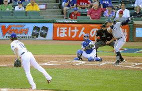 Darvish outpitches Kuroda with 10 Ks for 3rd win
