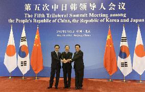 3 E. Asian powers to boost cooperation