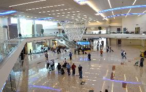 New int'l terminal at Atlanta airport