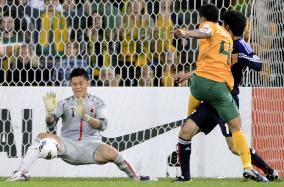 Japan, Australia draw in World Cup qualifier
