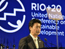 Japan pledges $6 bil. aid for green growth, disaster reduction