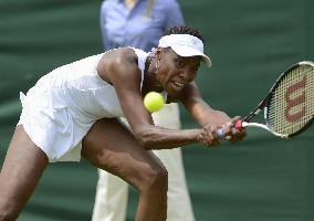 Venus Williams loses in 1st round at Wimbledon