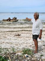 Kiribati people in fear of submergence