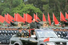 Chinese leader Hu arrives in Hong Kong