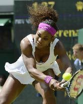 Serena Williams advances to 4th round at Wimbledon