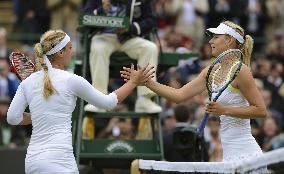 Sharapova out of Wimbledon