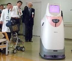 University begins testing robots to deliver specimens