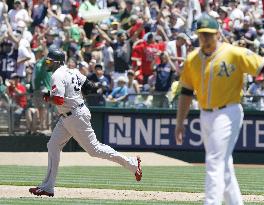 Red Sox's Ortiz hits 400th homer