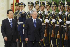 Cuban leader in China