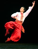 Iwata gives farewell performance as Bolshoi dancer