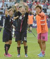 Japan beat Canada in Olympic women's soccer opener