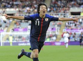 Japan advance to Olympic men's soccer quarterfinals